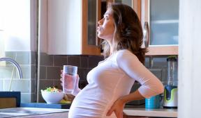 L’hydratation pendant la grossesse : alliée majeure de la bonne santé du fœtus